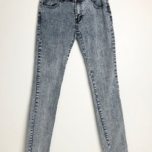 Modiva  Size 7 Acid Wash Jeans Skinny